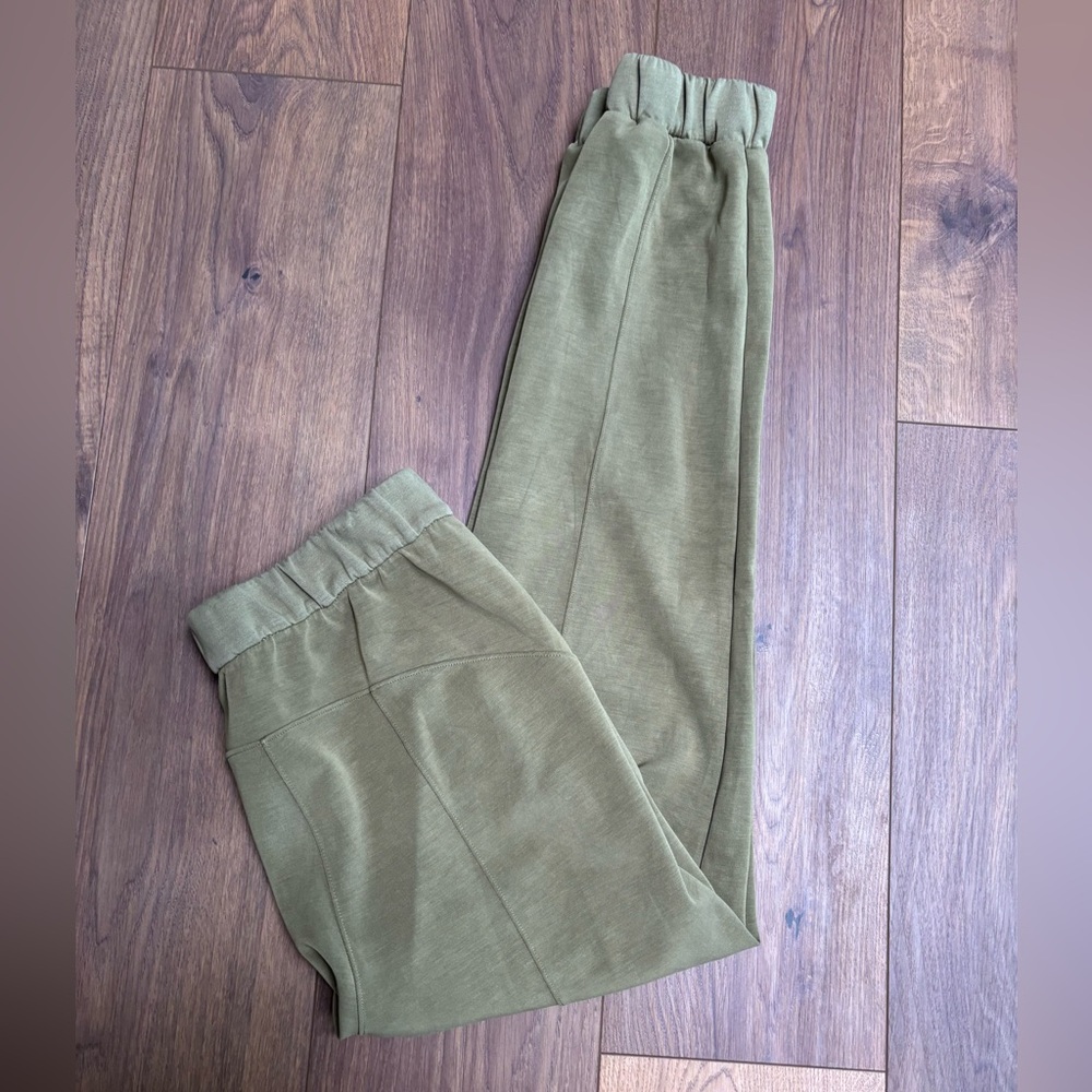 Olive Softstreme Joggers 8